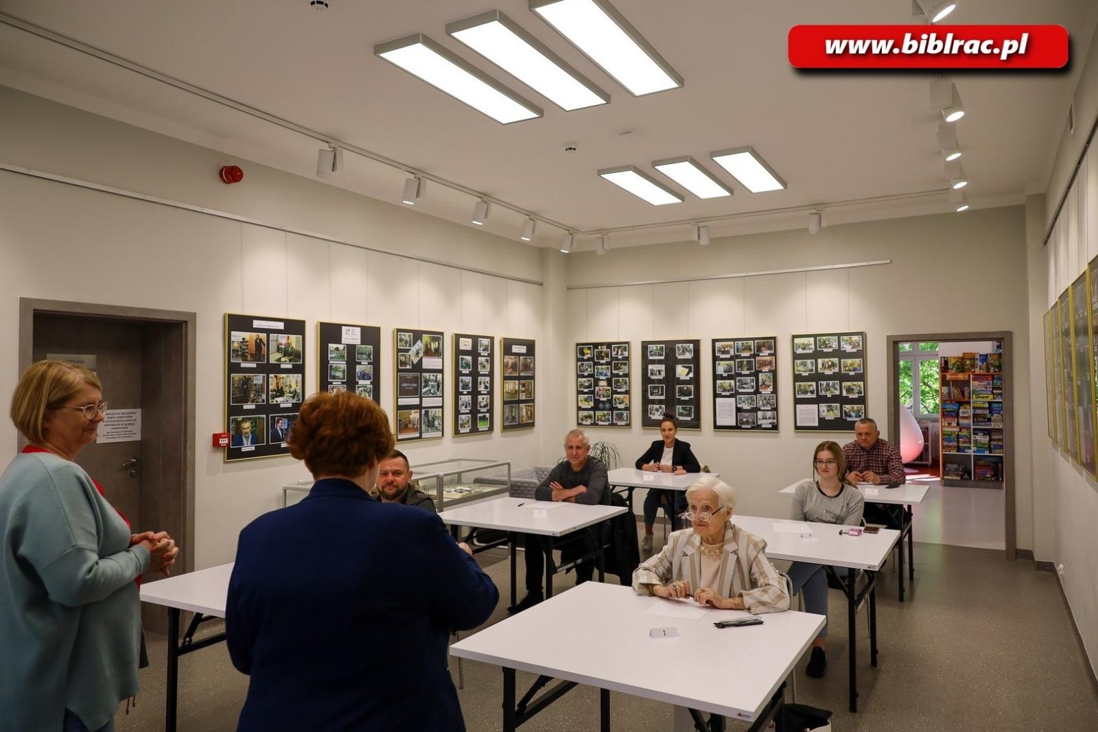 Zdjęcie w galerii na portalu naszraciborz.pl: II Konkurs pięknego pisania dla dorosłych [RELACJA] wiadomości z regionu