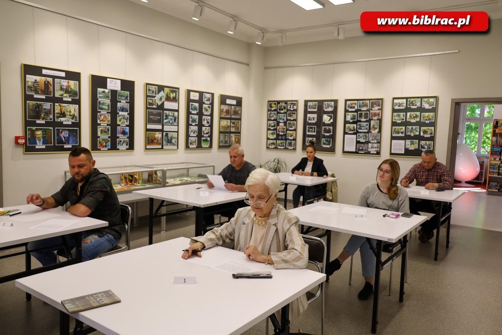 Zdjęcie w galerii na portalu naszraciborz.pl: II Konkurs pięknego pisania dla dorosłych [RELACJA] wiadomości z regionu
