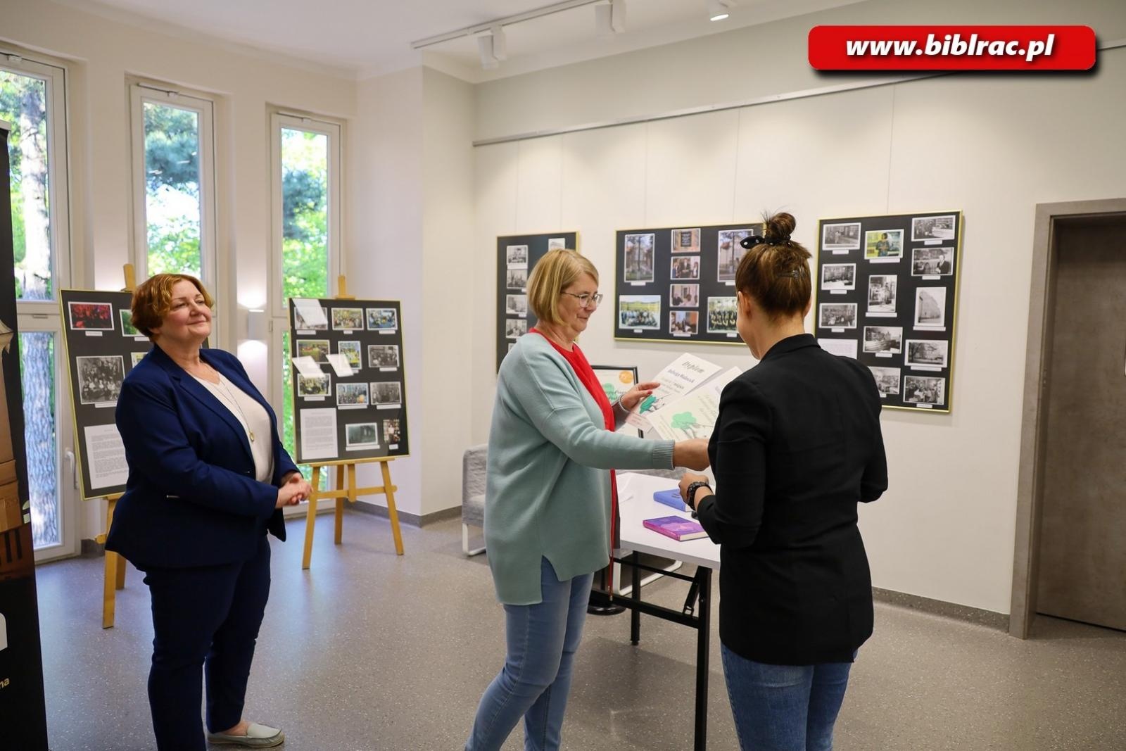 Zdjęcie w galerii na portalu naszraciborz.pl: II Konkurs pięknego pisania dla dorosłych [RELACJA] wiadomości z regionu