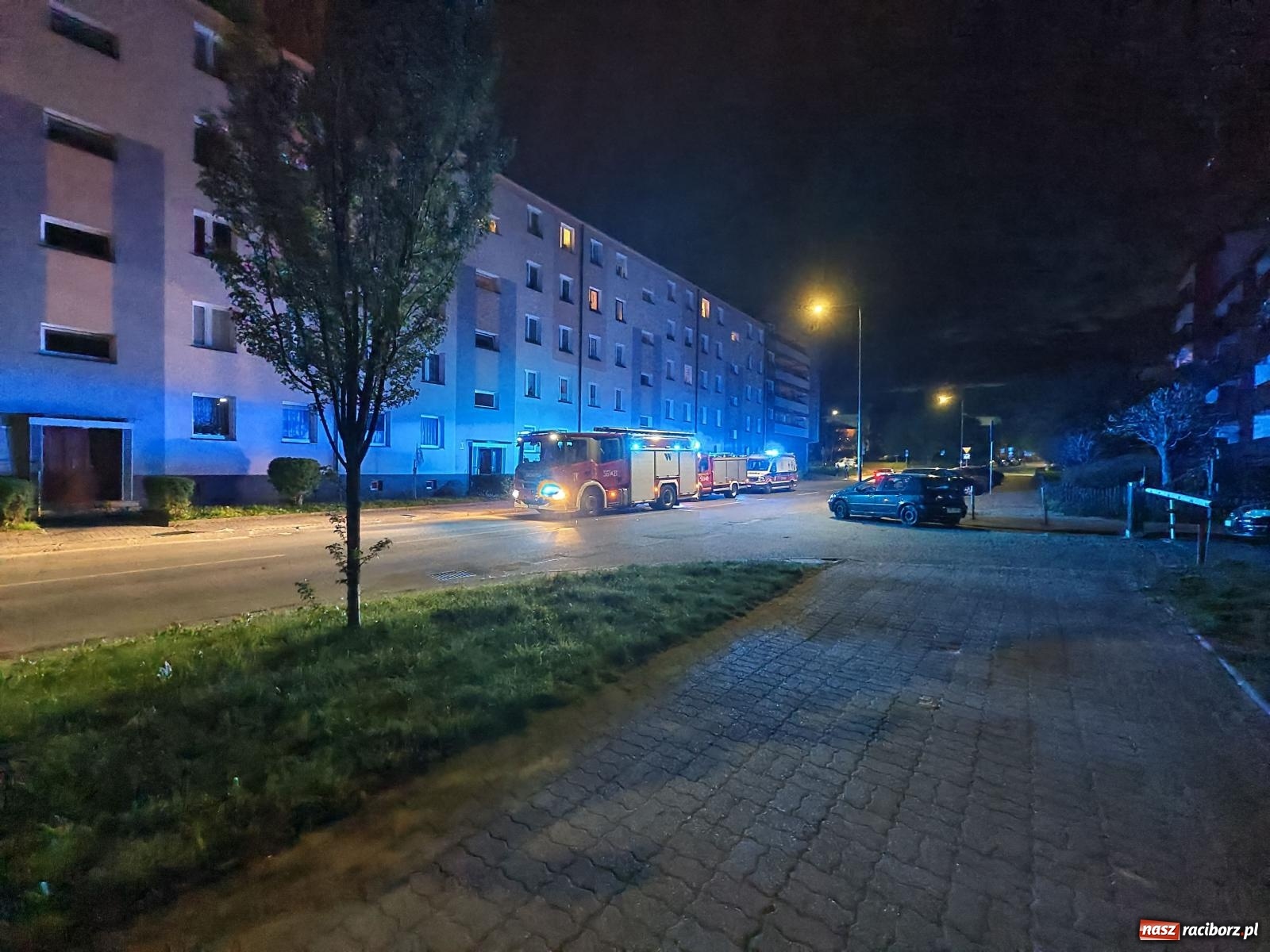Zdjęcie w galerii na portalu naszraciborz.pl: Na ratunek było już za późno. Zgon w mieszkaniu przy Głowackiego wiadomości z regionu
