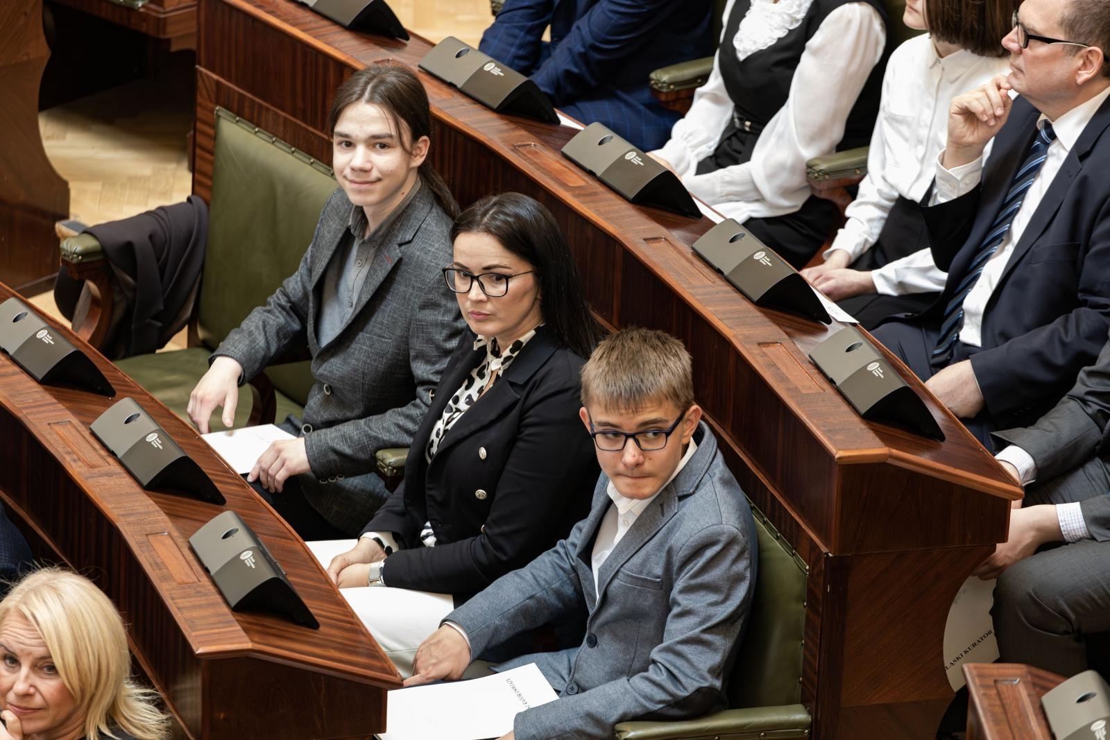 Zdjęcie w galerii na portalu naszraciborz.pl: SP1 z Raciborza z nagrodą Śląskiego Kuratora Oświaty wiadomości z regionu