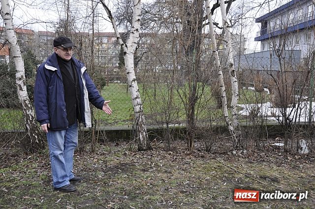 Zdjęcie w galerii na portalu naszraciborz.pl: Policjantów prawo nie obowiązuje? wiadomości z regionu