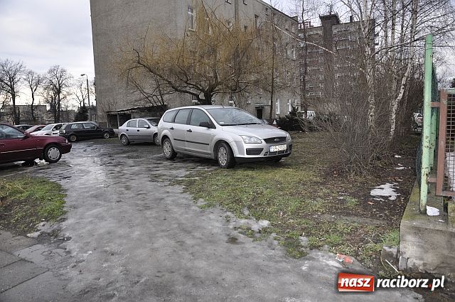 Zdjęcie w galerii na portalu naszraciborz.pl: Policjantów prawo nie obowiązuje? wiadomości z regionu
