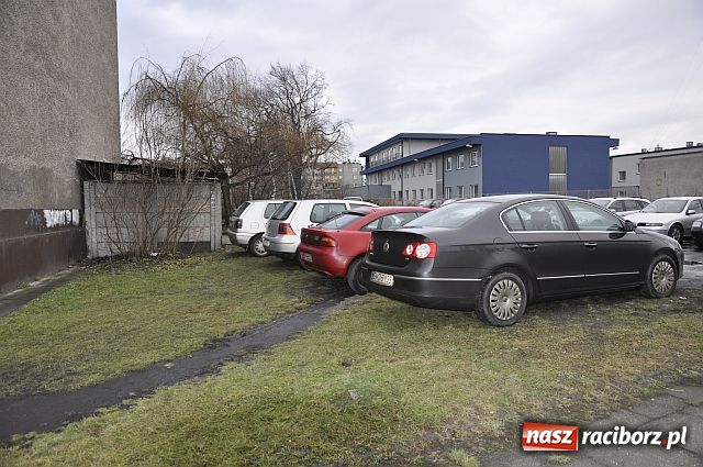 Zdjęcie w galerii na portalu naszraciborz.pl: Policjantów prawo nie obowiązuje? wiadomości z regionu