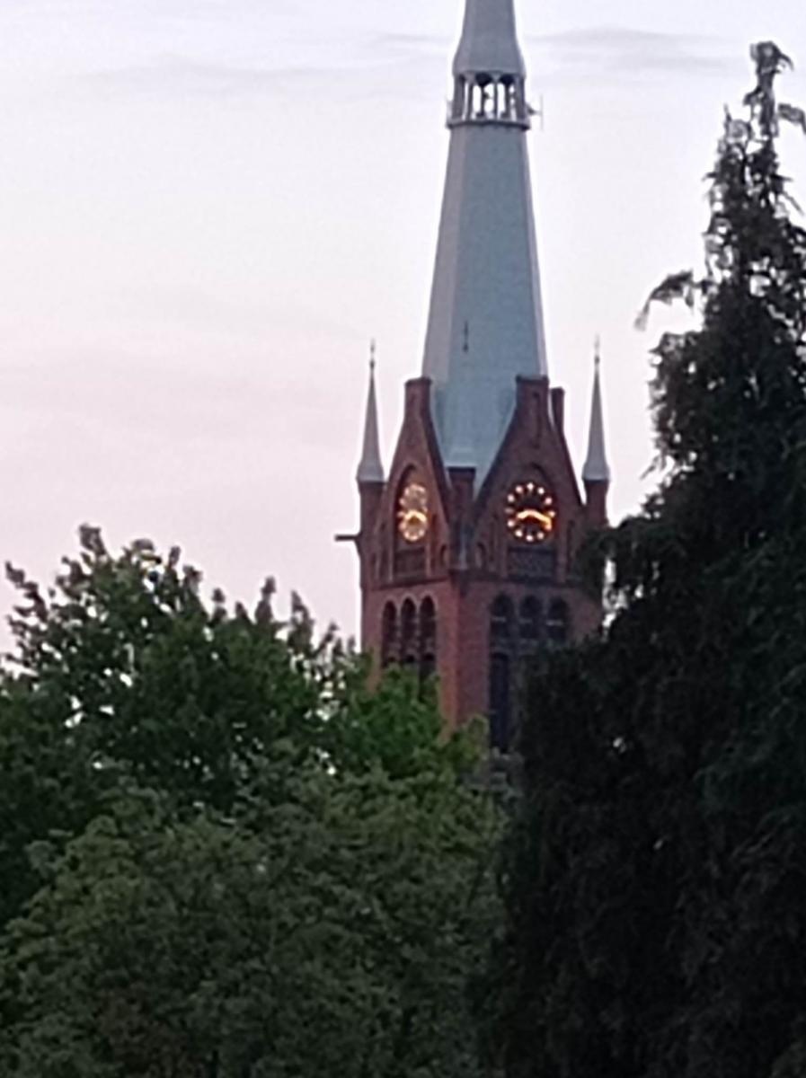 Zdjęcie w galerii na portalu naszraciborz.pl: Tarcze zegarowe na św. Mikołaju zmienią wygląd wiadomości z regionu
