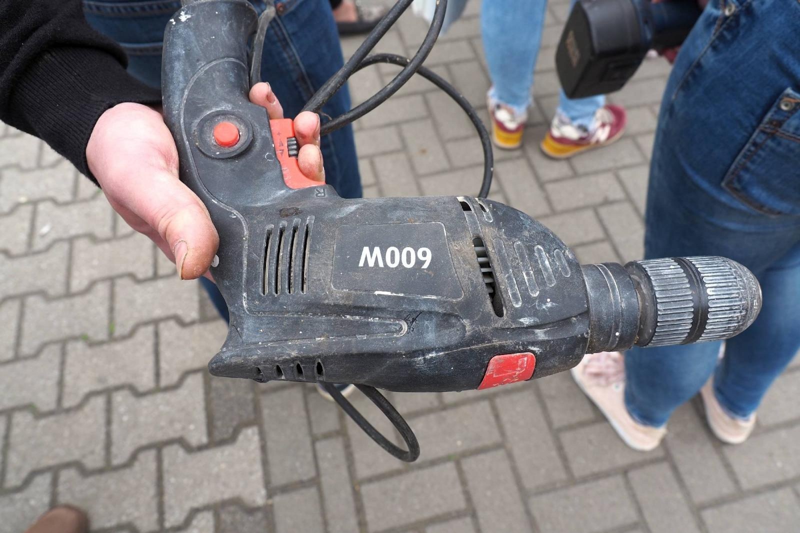 Zdjęcie w galerii na portalu naszraciborz.pl: Od rana ogromne kolejki w dwóch miejscach w Raciborzu wiadomości z regionu