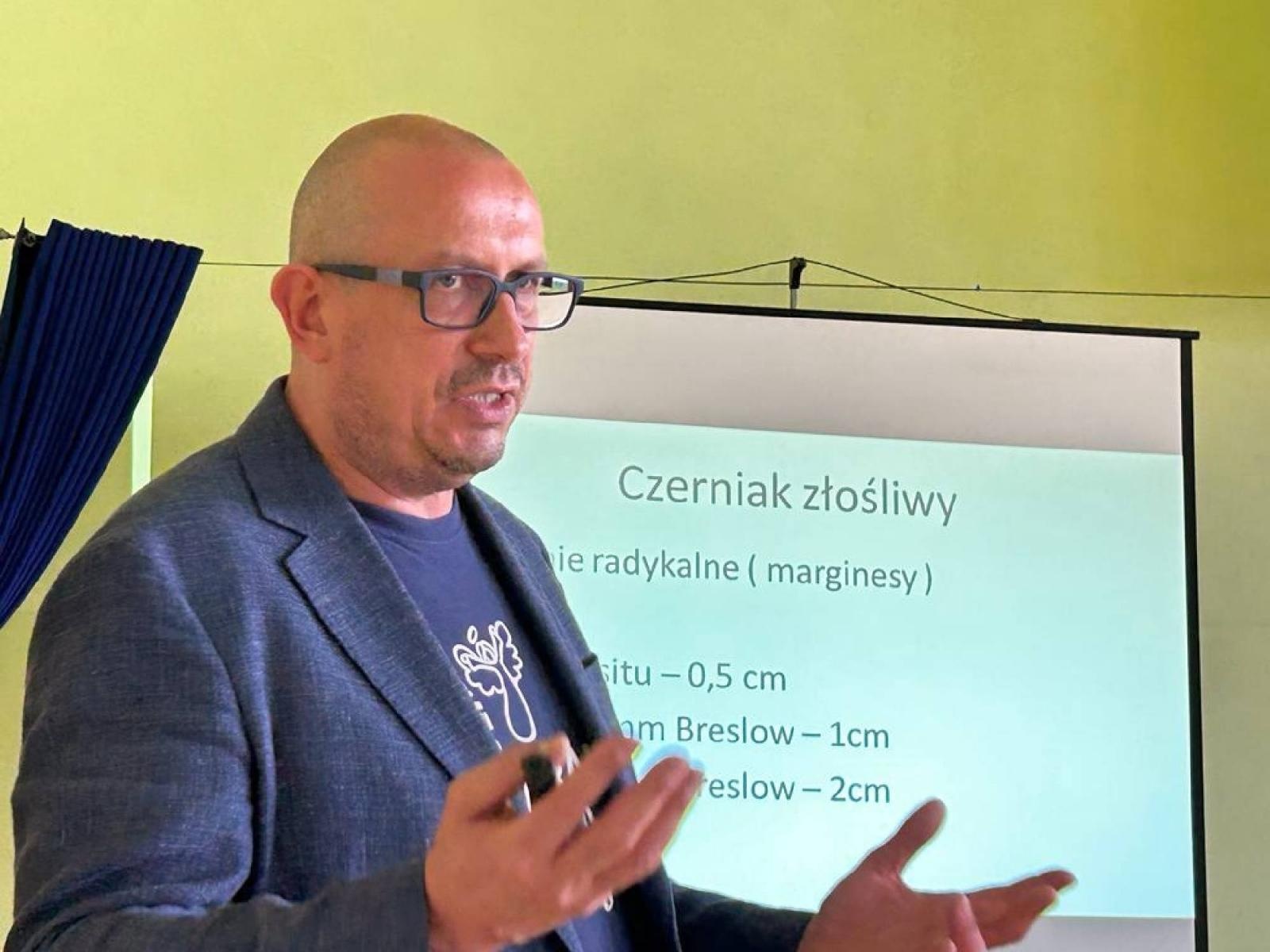 Zdjęcie w galerii na portalu naszraciborz.pl: Mechanik ludzkich ciał przyjechał do Brzezia wiadomości z regionu
