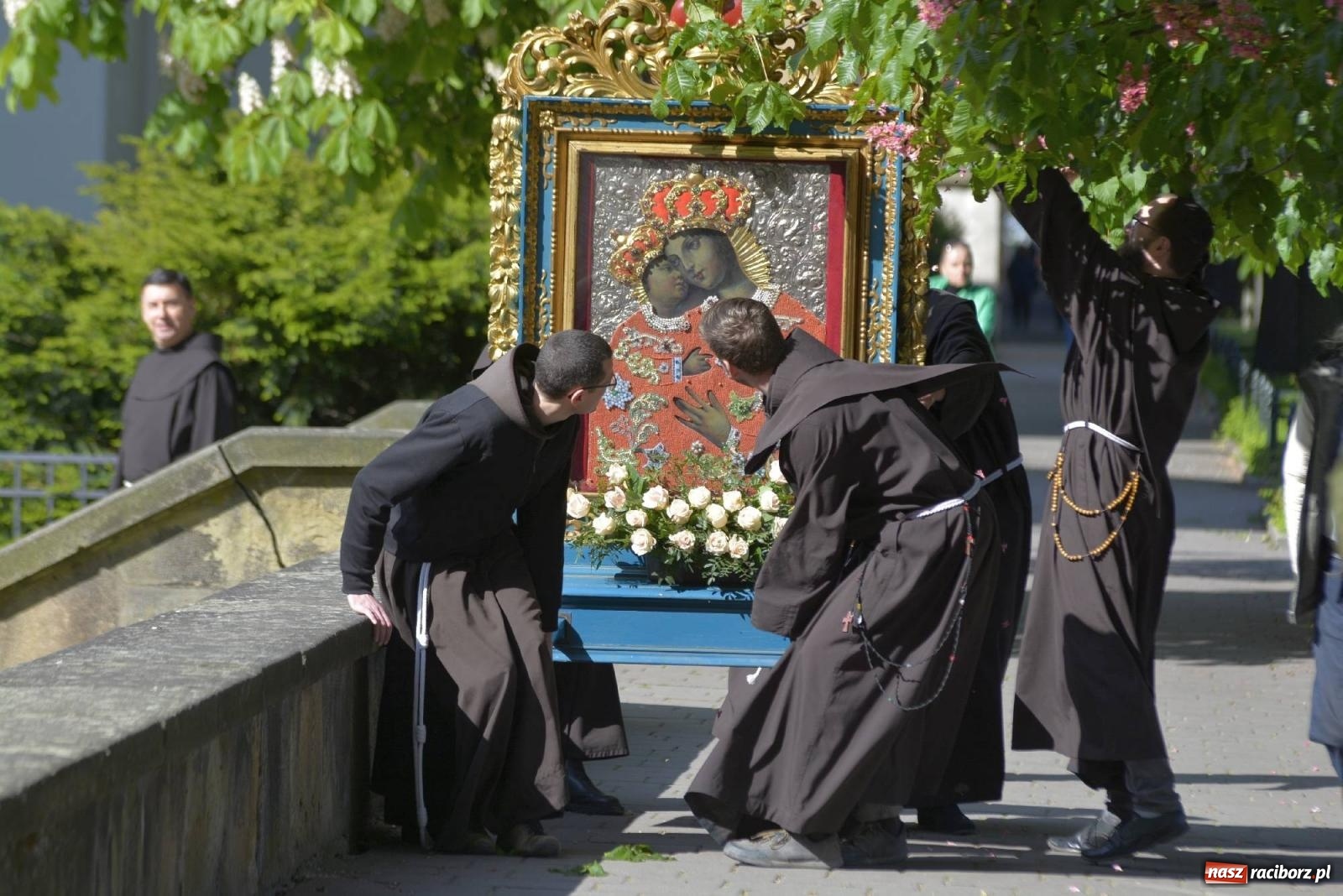 Zdjęcie w galerii na portalu naszraciborz.pl: Z Wawelu na Skałkę z górnośląskim akcentem [FOTO i WIDEO] wiadomości z regionu