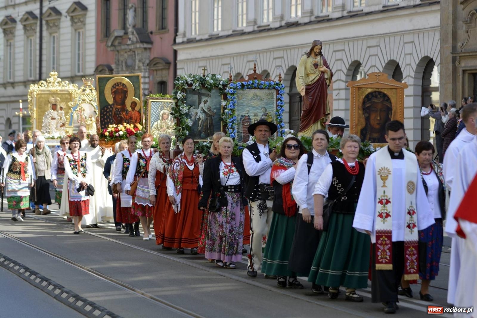 Zdjęcie w galerii na portalu naszraciborz.pl: Z Wawelu na Skałkę z górnośląskim akcentem [FOTO i WIDEO] wiadomości z regionu