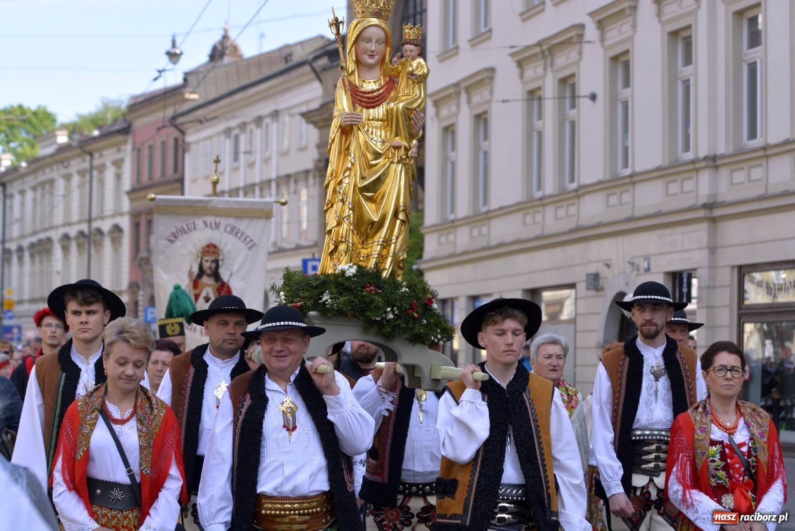 Zdjęcie w galerii na portalu naszraciborz.pl: Z Wawelu na Skałkę z górnośląskim akcentem [FOTO i WIDEO] wiadomości z regionu