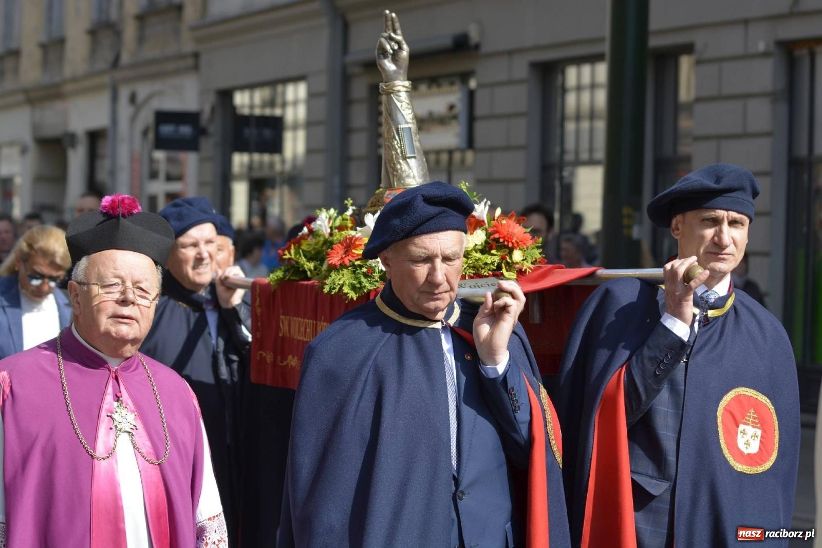 Zdjęcie w galerii na portalu naszraciborz.pl: Z Wawelu na Skałkę z górnośląskim akcentem [FOTO i WIDEO] wiadomości z regionu