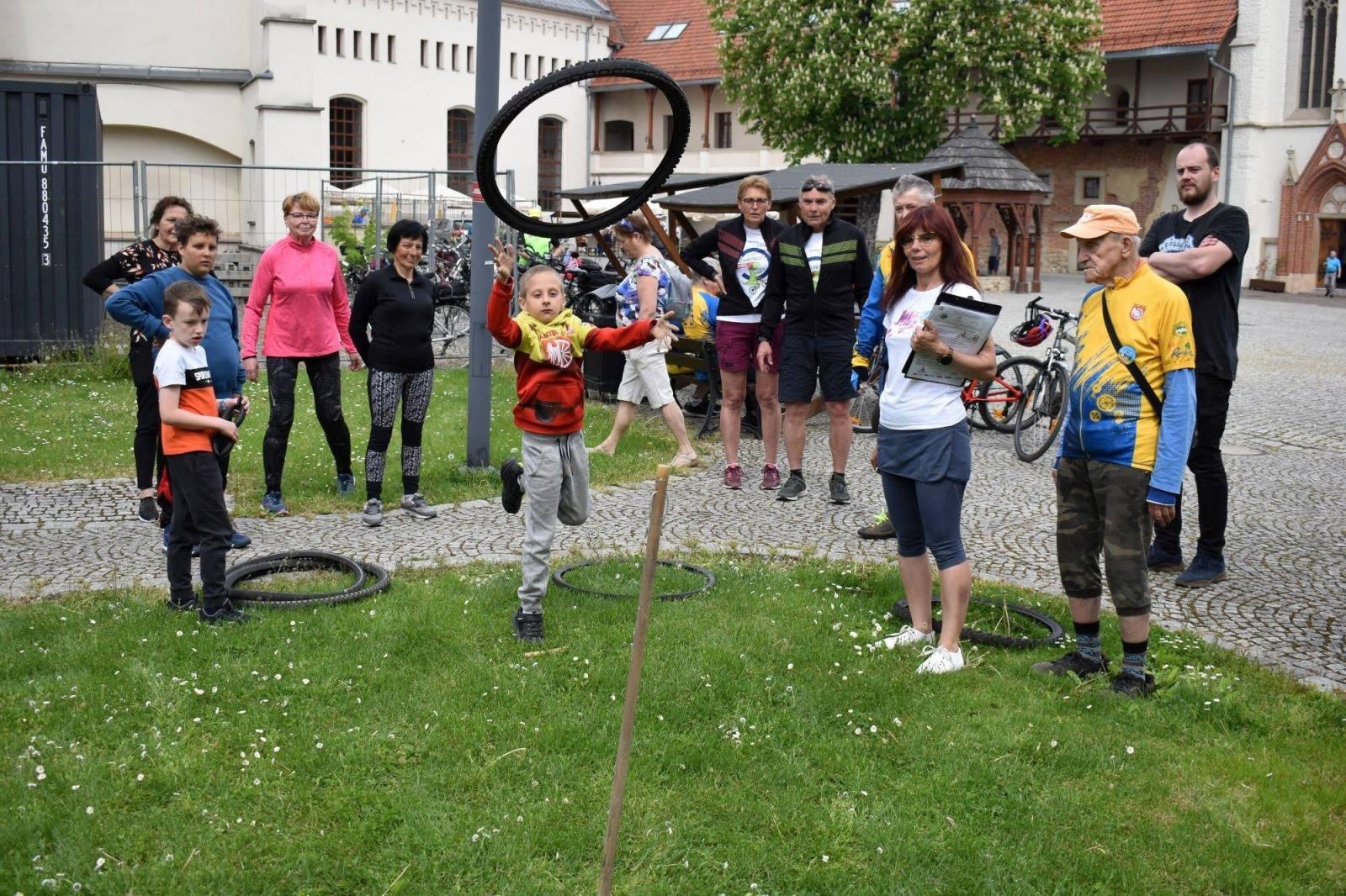 Zdjęcie w galerii na portalu naszraciborz.pl: Śladami Obrońców Granic. Rodzinnie rowerem po ziemi raciborskiej [FOTO] wiadomości z regionu
