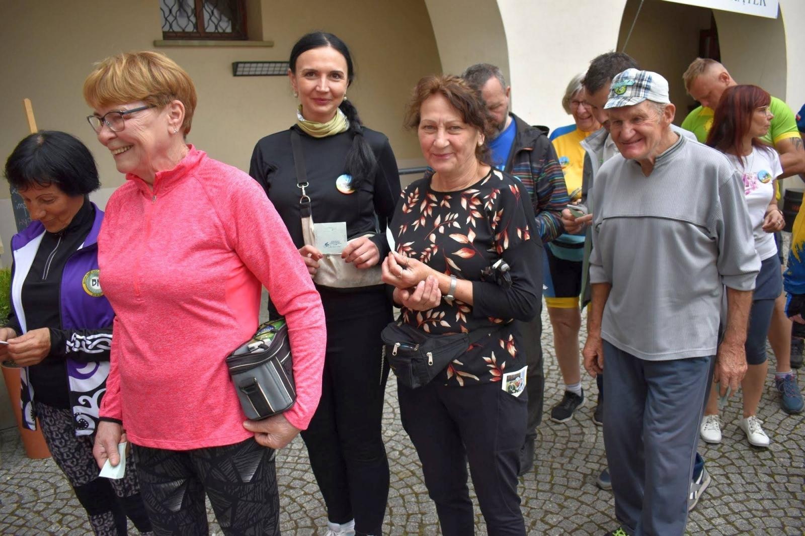 Zdjęcie w galerii na portalu naszraciborz.pl: Śladami Obrońców Granic. Rodzinnie rowerem po ziemi raciborskiej [FOTO] wiadomości z regionu