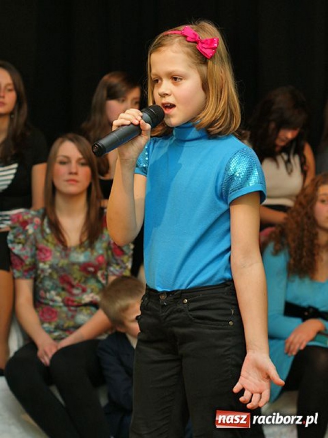 Zdjęcie w galerii na portalu naszraciborz.pl: Piosenki zimowe i świąteczne w MDK wiadomości z regionu