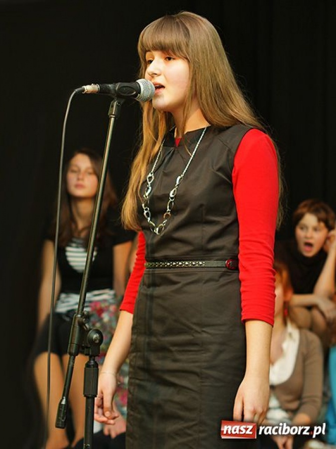 Zdjęcie w galerii na portalu naszraciborz.pl: Piosenki zimowe i świąteczne w MDK wiadomości z regionu