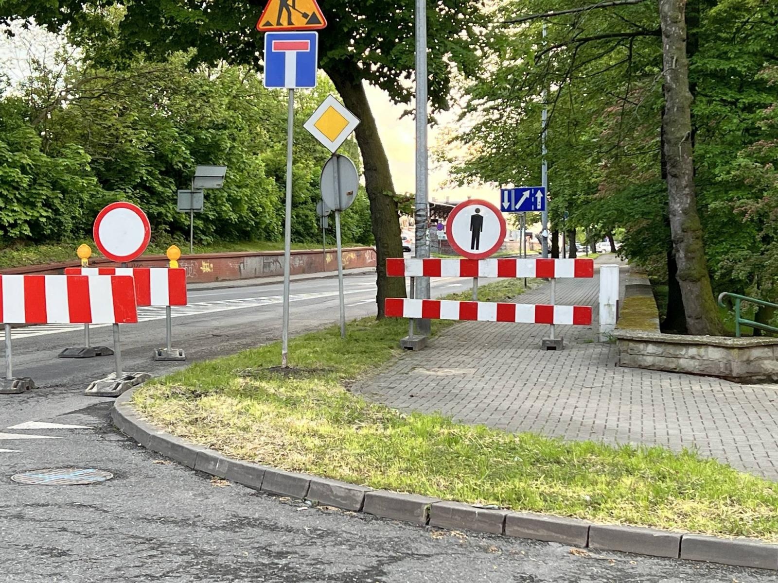 Zdjęcie w galerii na portalu naszraciborz.pl: Uwaga kierowcy. Ruszył remont Kolejowej od wiaduktu do Głowackiego wiadomości z regionu