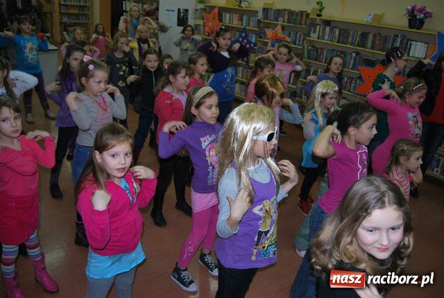 Zdjęcie w galerii na portalu naszraciborz.pl: Rockowe popołudnie z Hannah Montana wiadomości z regionu