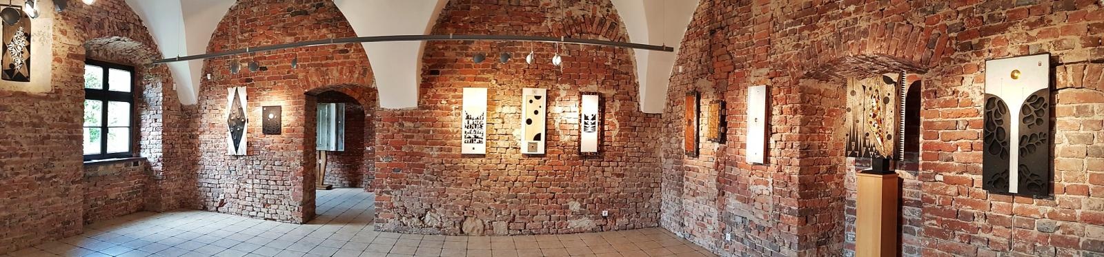 Zdjęcie w galerii na portalu naszraciborz.pl: Wystawa Krzysztofa Sokolovskiego w Starym Opactwie w Rudach wiadomości z regionu