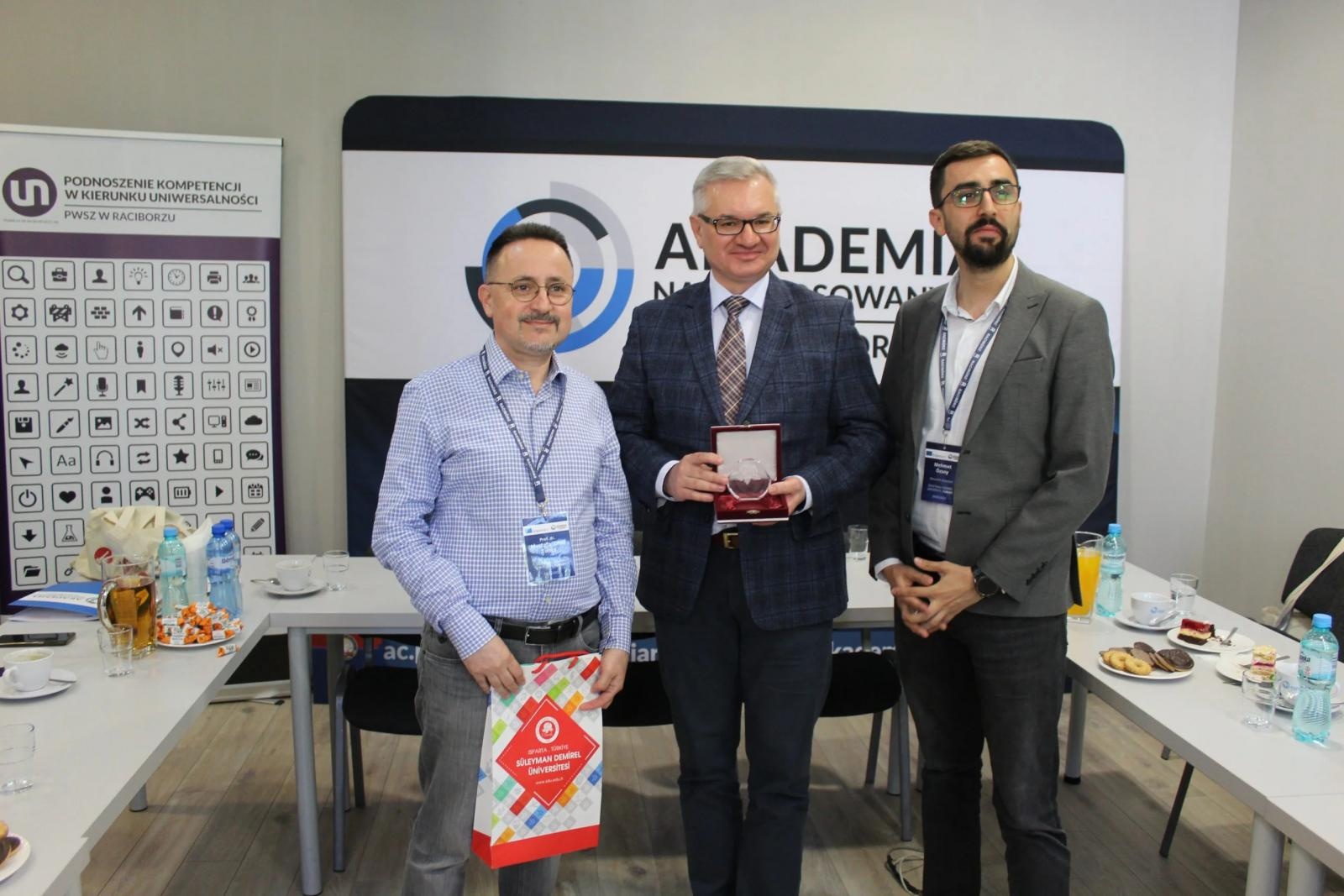 Zdjęcie w galerii na portalu naszraciborz.pl: Umiędzynarodowienie Akademii – Strategia wiadomości z regionu
