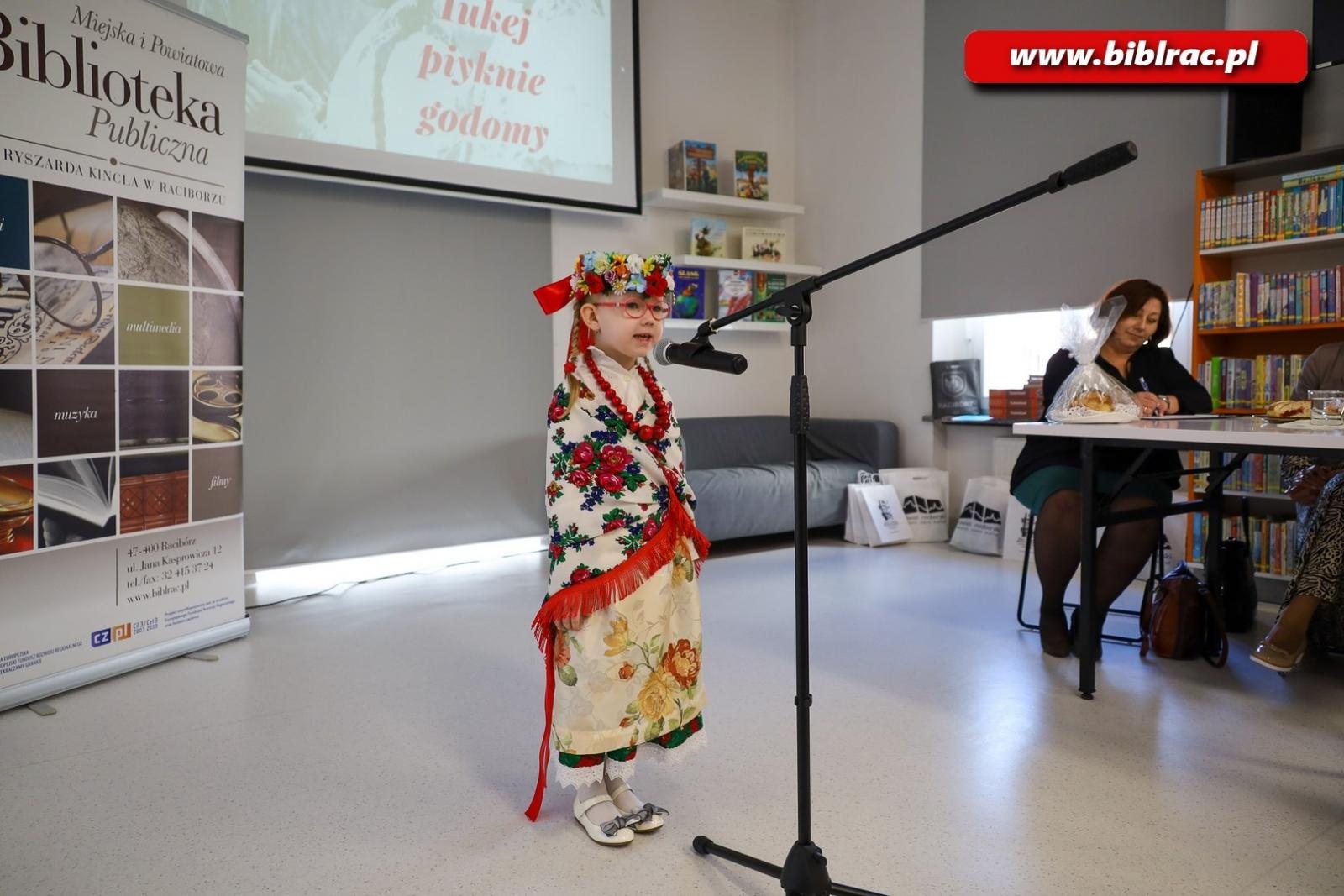 Zdjęcie w galerii na portalu naszraciborz.pl: Konkurs gwary w raciborskiej bibliotece wiadomości z regionu