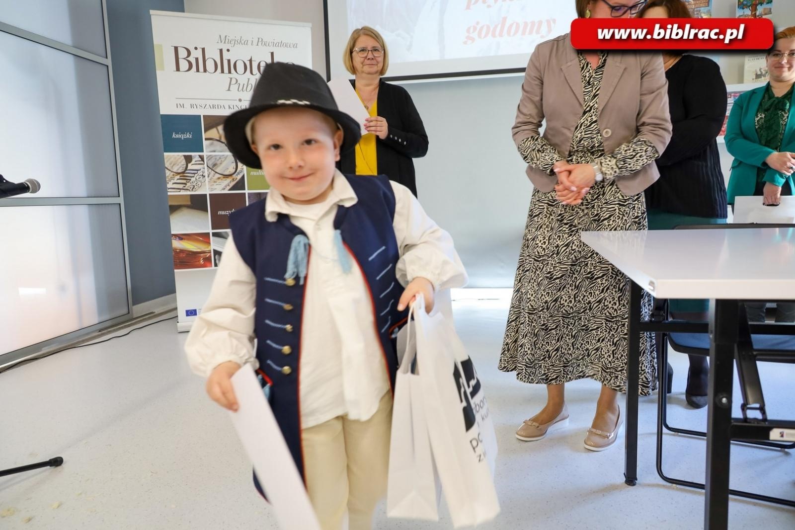 Zdjęcie w galerii na portalu naszraciborz.pl: Konkurs gwary w raciborskiej bibliotece wiadomości z regionu