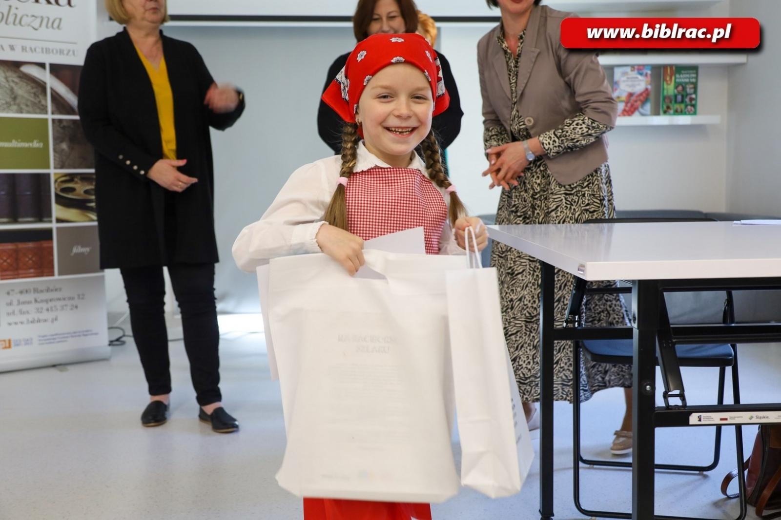 Zdjęcie w galerii na portalu naszraciborz.pl: Konkurs gwary w raciborskiej bibliotece wiadomości z regionu