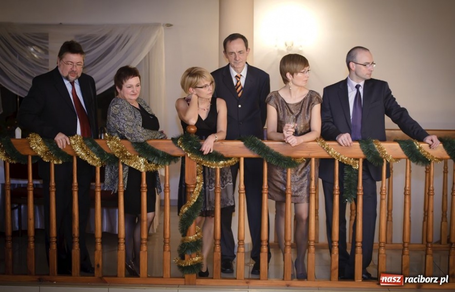 Zdjęcie w galerii na portalu naszraciborz.pl: Bal maturalny raciborskiego Ekonomika wiadomości z regionu