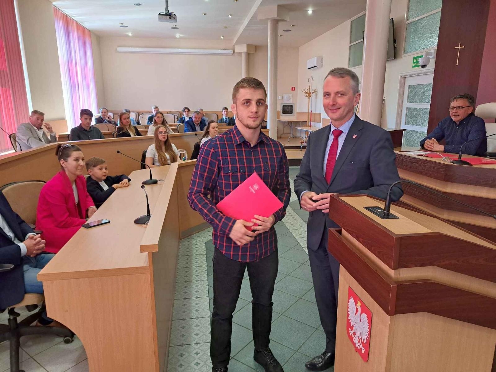 Zdjęcie w galerii na portalu naszraciborz.pl: Miasto nagrodziło raciborskich sportowców wiadomości z regionu