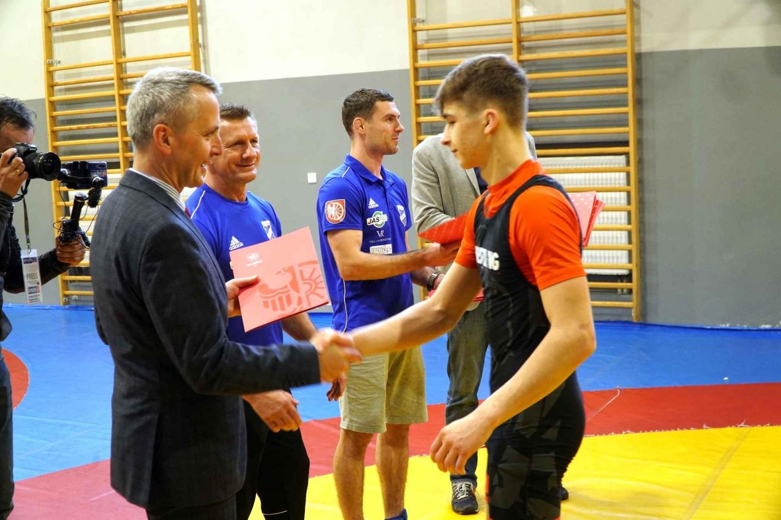 Zdjęcie w galerii na portalu naszraciborz.pl: Miasto nagrodziło raciborskich sportowców wiadomości z regionu