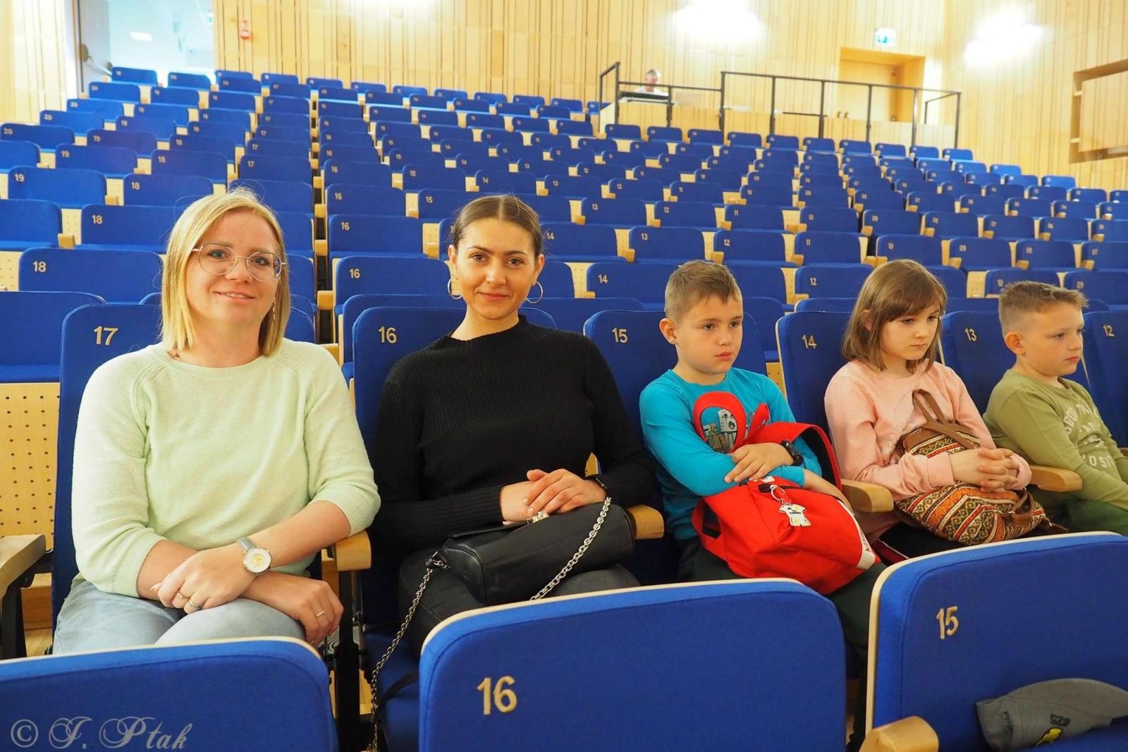 Zdjęcie w galerii na portalu naszraciborz.pl: Fotomigawki z audycji muzycznej w PSM wiadomości z regionu