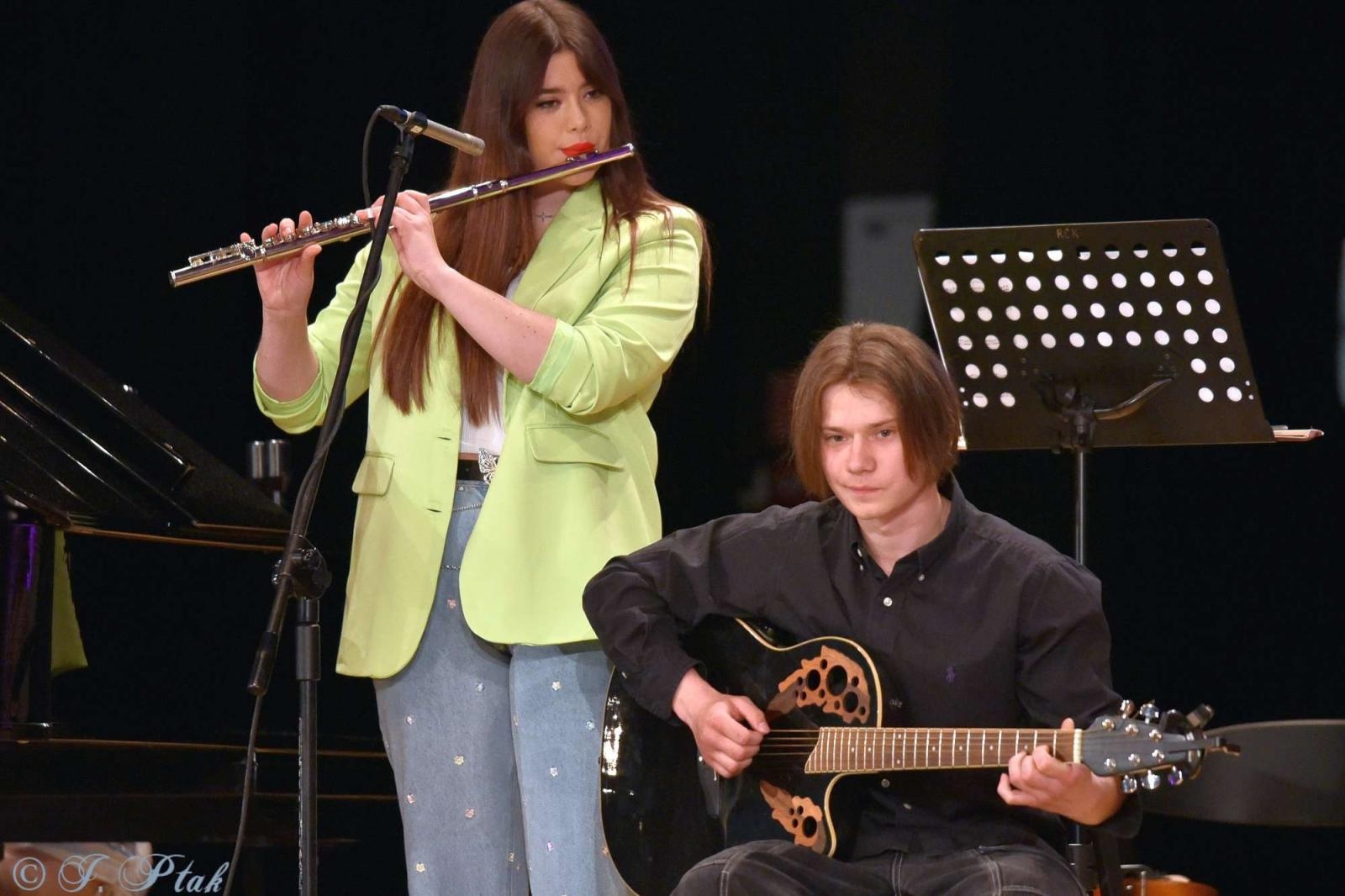 Zdjęcie w galerii na portalu naszraciborz.pl: Muzyczne przywołanie lata w RCK [FOTO i WIDEO] wiadomości z regionu