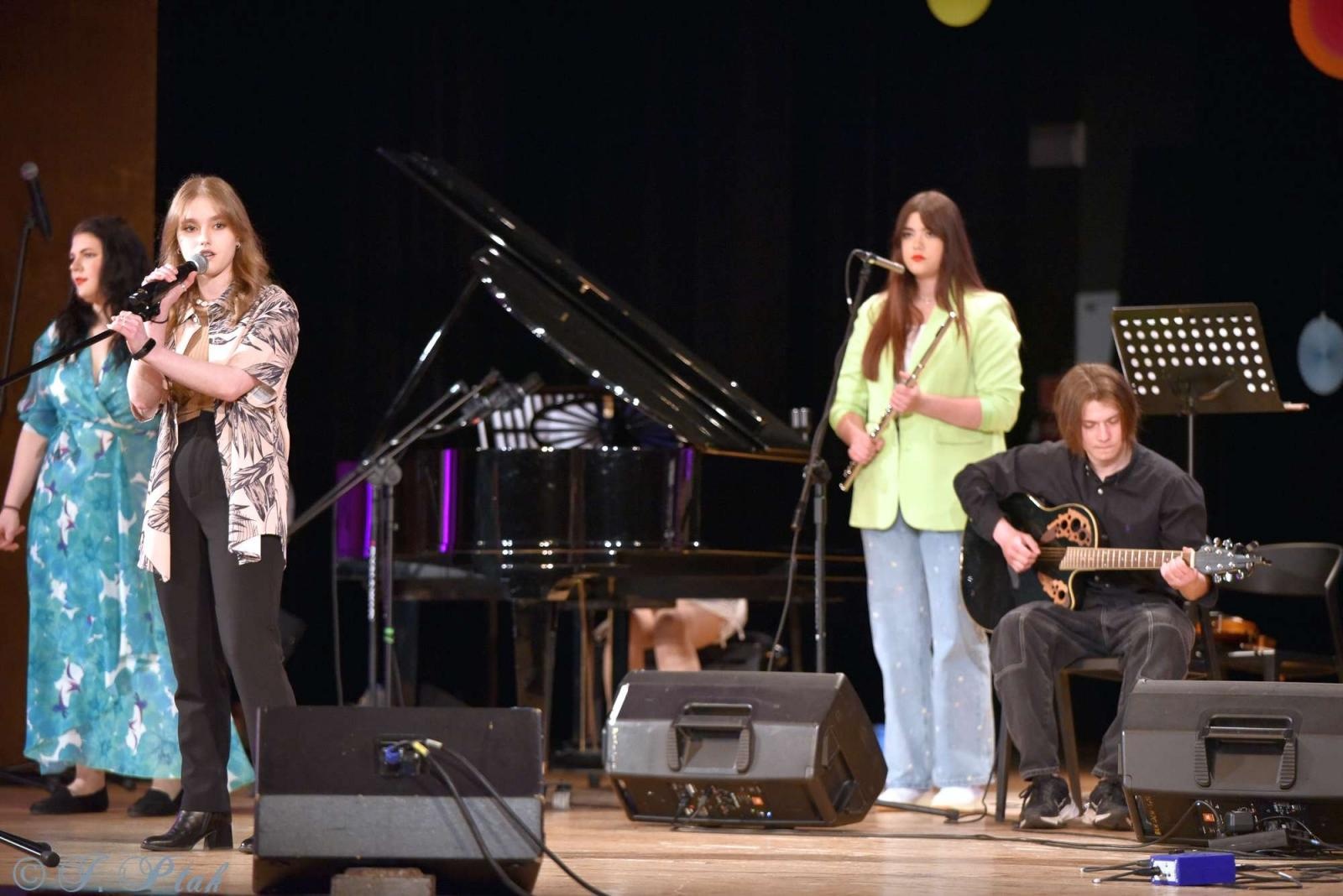 Zdjęcie w galerii na portalu naszraciborz.pl: Muzyczne przywołanie lata w RCK [FOTO i WIDEO] wiadomości z regionu