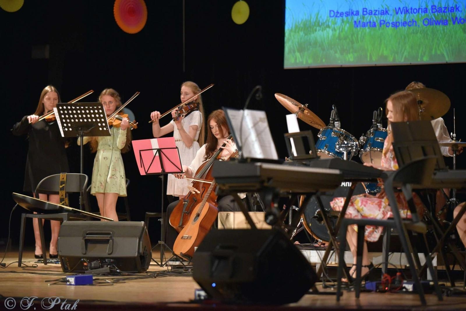 Zdjęcie w galerii na portalu naszraciborz.pl: Muzyczne przywołanie lata w RCK [FOTO i WIDEO] wiadomości z regionu