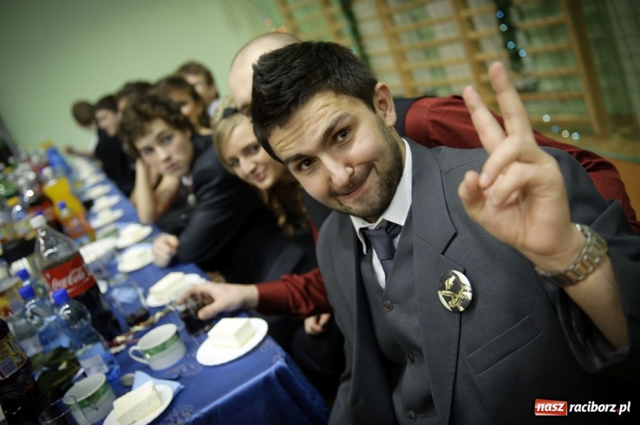 Zdjęcie w galerii na portalu naszraciborz.pl: Studniówka Mickiewicza wiadomości z regionu