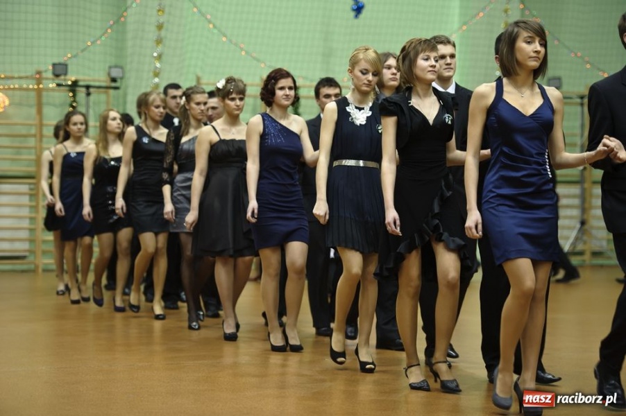 Zdjęcie w galerii na portalu naszraciborz.pl: Studniówka Mickiewicza wiadomości z regionu