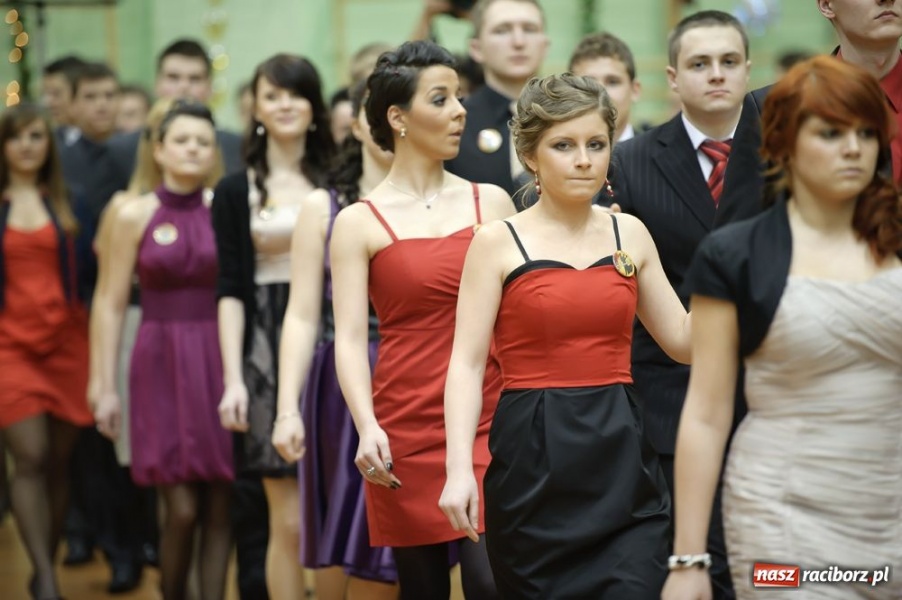 Zdjęcie w galerii na portalu naszraciborz.pl: Studniówka Mickiewicza wiadomości z regionu