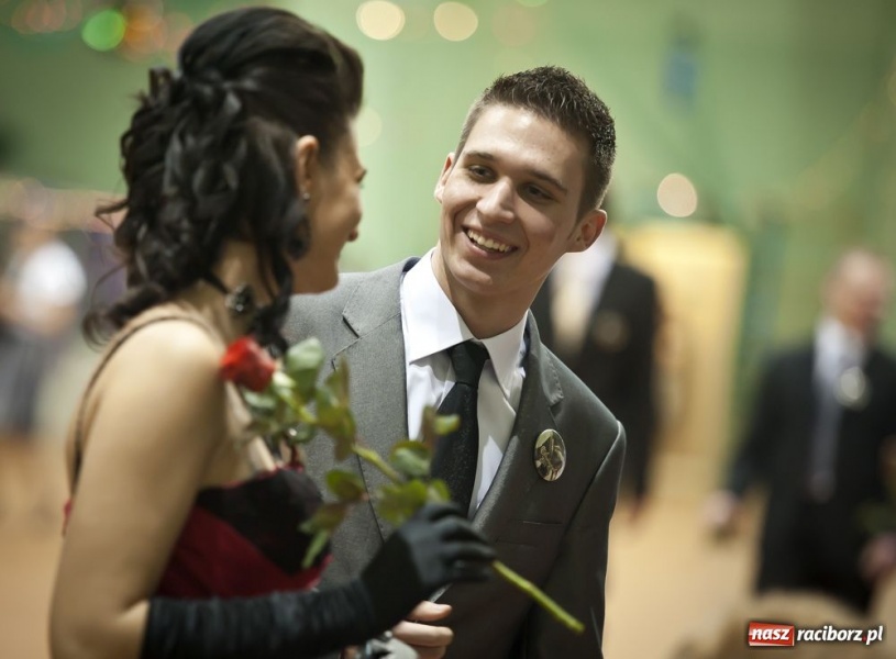 Zdjęcie w galerii na portalu naszraciborz.pl: Studniówka Mickiewicza wiadomości z regionu