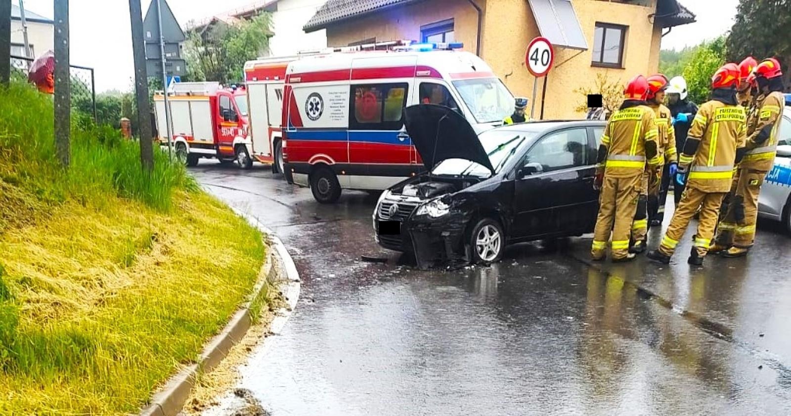 Zdjęcie w galerii na portalu naszraciborz.pl: Wymuszenie pierwszeństwa przyczyną zdarzenia w Kornowacu [FOTO] wiadomości z regionu