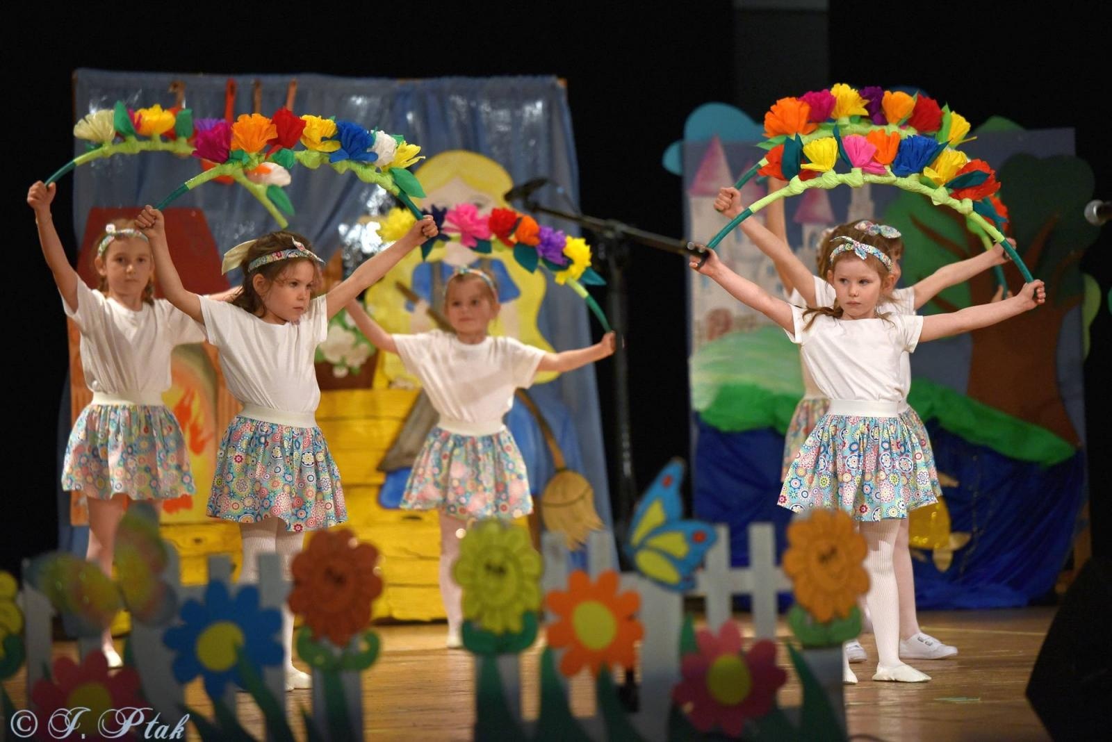 Zdjęcie w galerii na portalu naszraciborz.pl: Gala XIII Mini Festiwalu Przedszkolaków RCK [FOTO i WIDEO] wiadomości z regionu