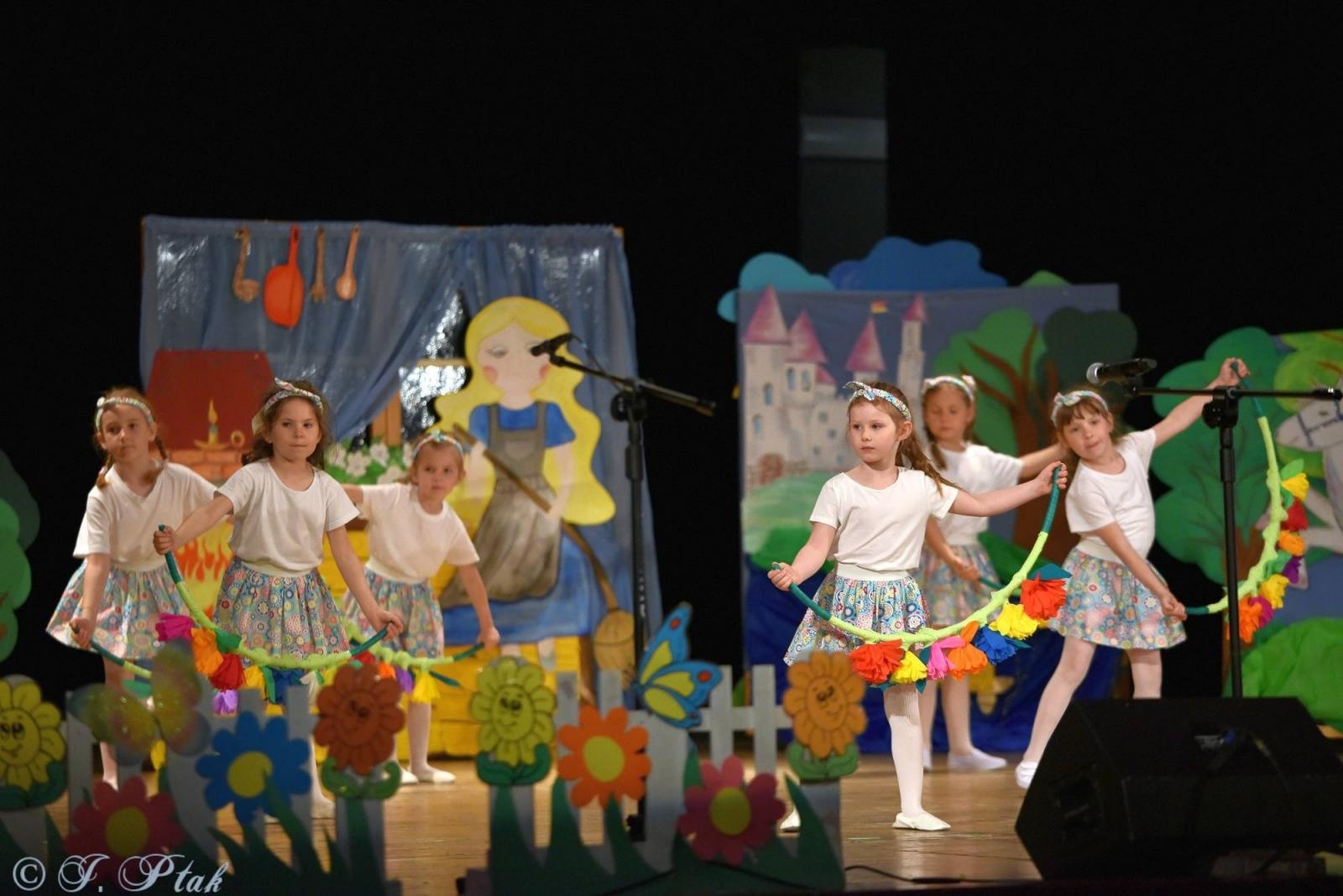 Zdjęcie w galerii na portalu naszraciborz.pl: Gala XIII Mini Festiwalu Przedszkolaków RCK [FOTO i WIDEO] wiadomości z regionu