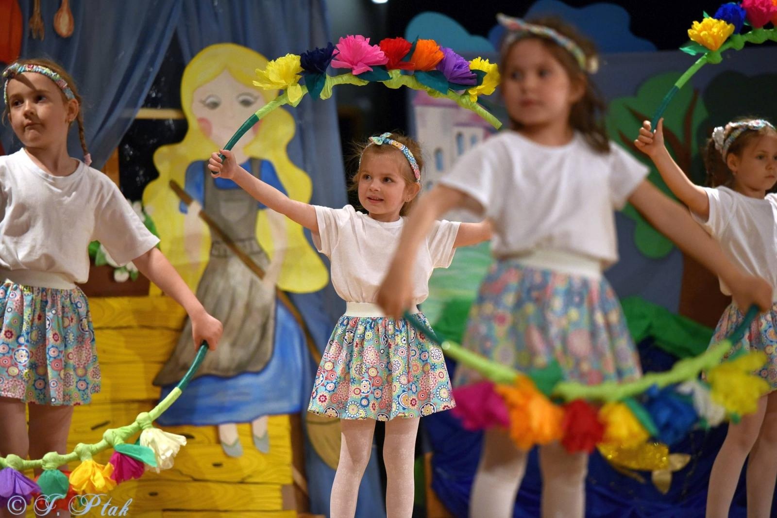 Zdjęcie w galerii na portalu naszraciborz.pl: Gala XIII Mini Festiwalu Przedszkolaków RCK [FOTO i WIDEO] wiadomości z regionu