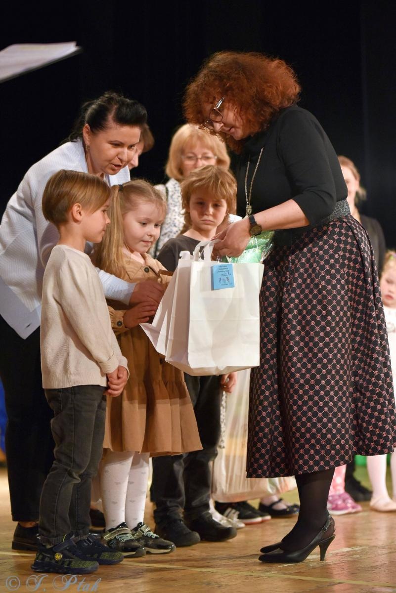 Zdjęcie w galerii na portalu naszraciborz.pl: Gala XIII Mini Festiwalu Przedszkolaków RCK [FOTO i WIDEO] wiadomości z regionu