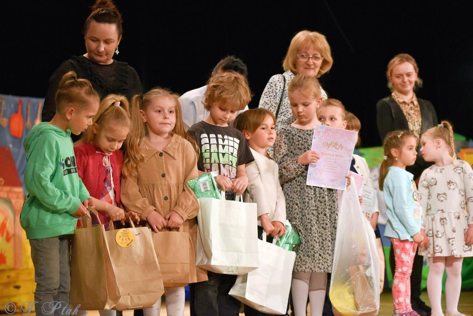 Zdjęcie w galerii na portalu naszraciborz.pl: Gala XIII Mini Festiwalu Przedszkolaków RCK [FOTO i WIDEO] wiadomości z regionu