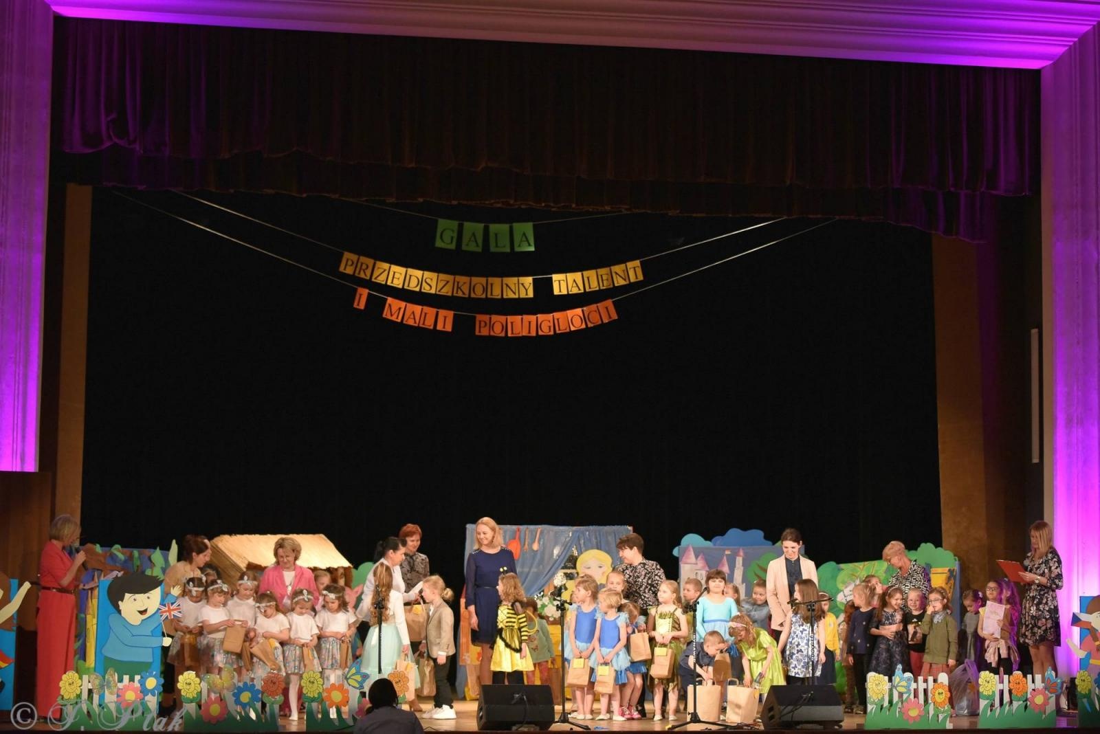 Zdjęcie w galerii na portalu naszraciborz.pl: Gala XIII Mini Festiwalu Przedszkolaków RCK [FOTO i WIDEO] wiadomości z regionu