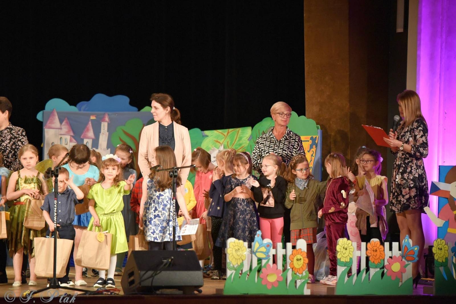 Zdjęcie w galerii na portalu naszraciborz.pl: Gala XIII Mini Festiwalu Przedszkolaków RCK [FOTO i WIDEO] wiadomości z regionu