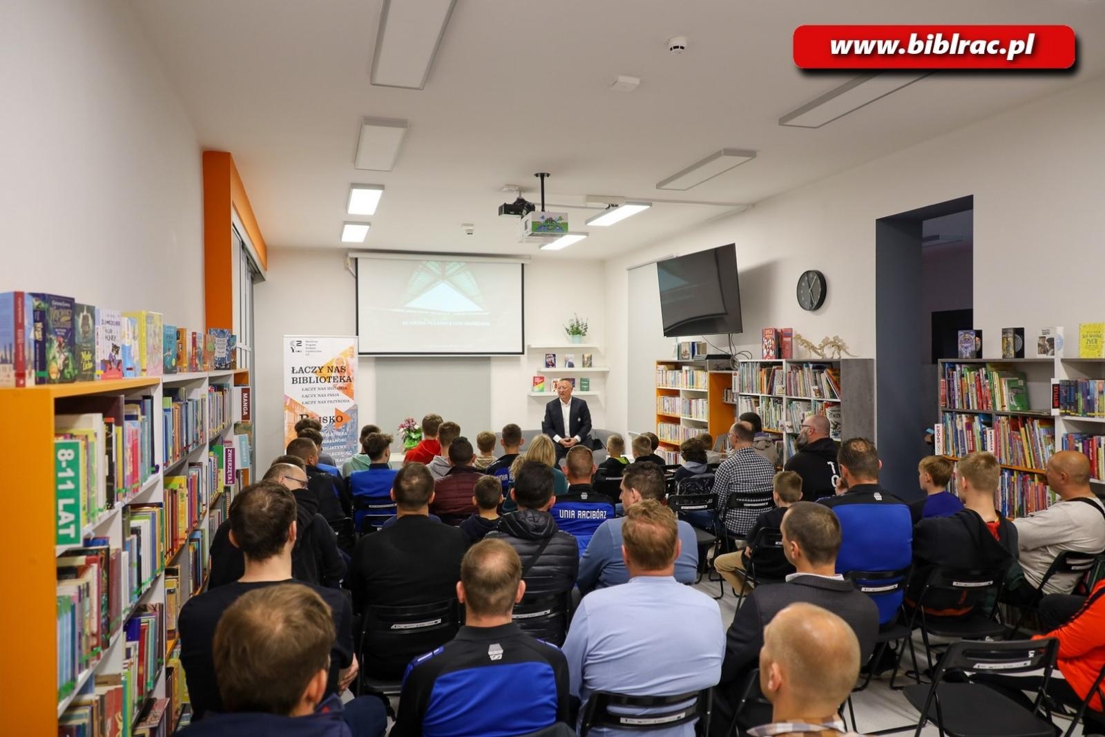 Zdjęcie w galerii na portalu naszraciborz.pl: Szef Akademii Legii Warszawa przyjechał do Raciborza wiadomości z regionu