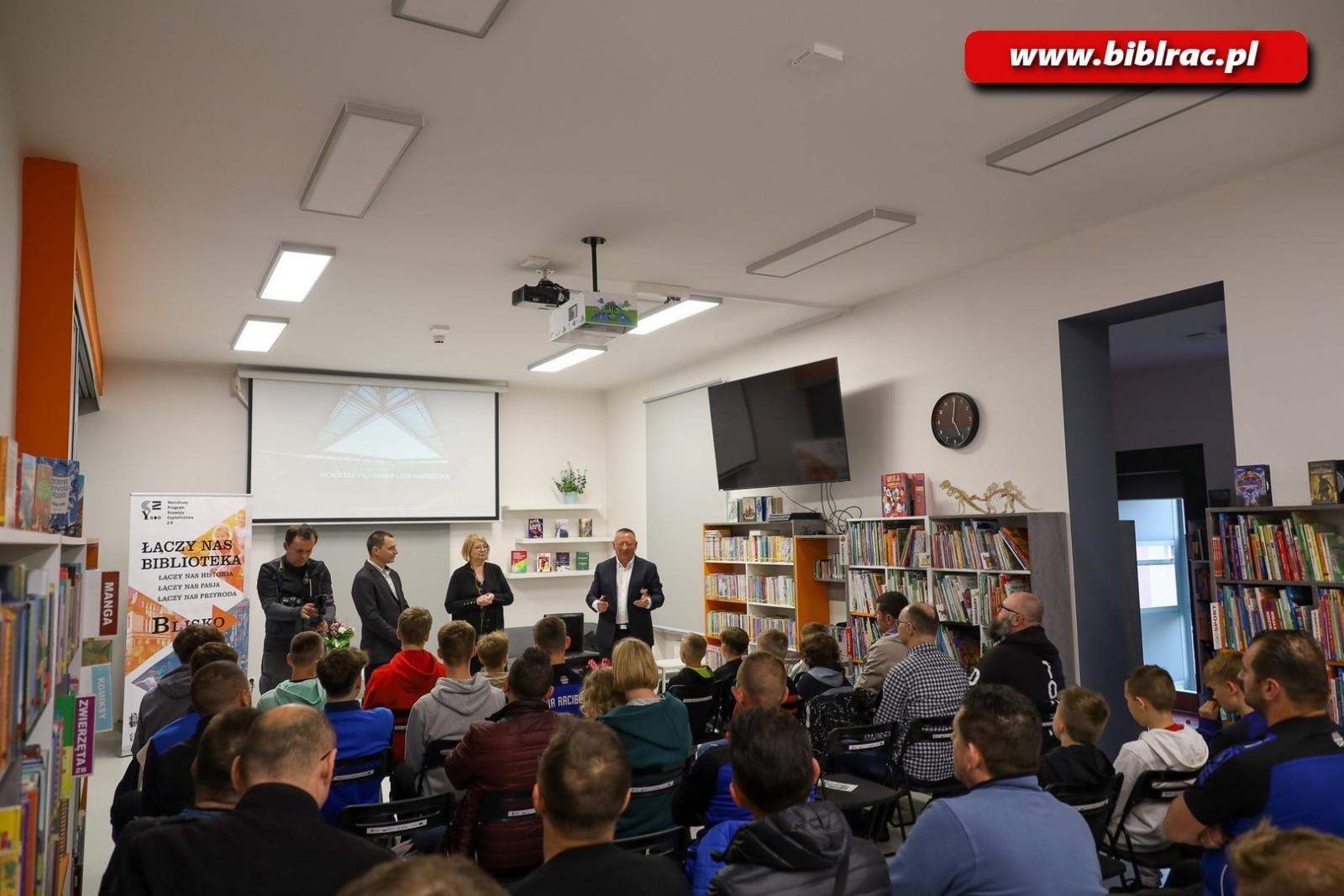 Zdjęcie w galerii na portalu naszraciborz.pl: Szef Akademii Legii Warszawa przyjechał do Raciborza wiadomości z regionu