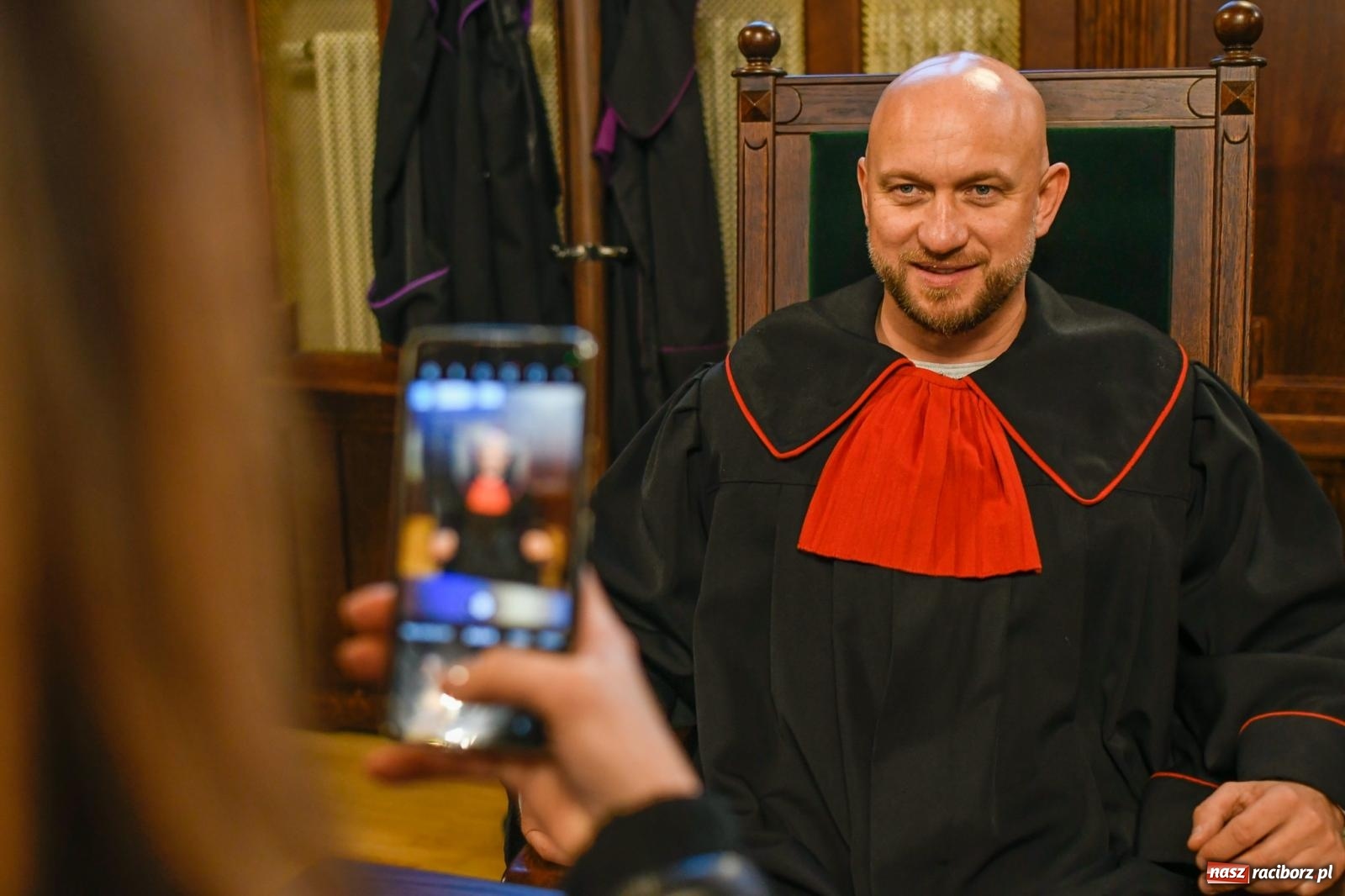 Zdjęcie w galerii na portalu naszraciborz.pl: Noc muzeów, czyli oblężenie raciborskiego sądu [FOTO i WIDEO] wiadomości z regionu