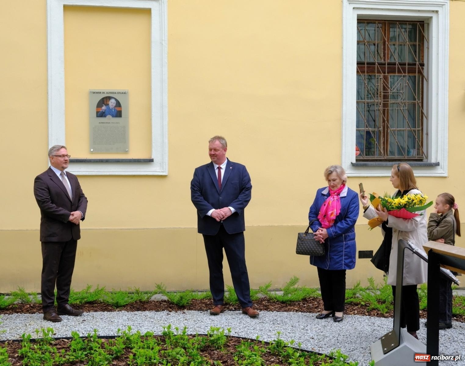 Zdjęcie w galerii na portalu naszraciborz.pl: Kleopatra, wystrzał i rozrywkowe rytmy 6na6. Noc w raciborskim Muzeum [FOTO i WIDEO] wiadomości z regionu