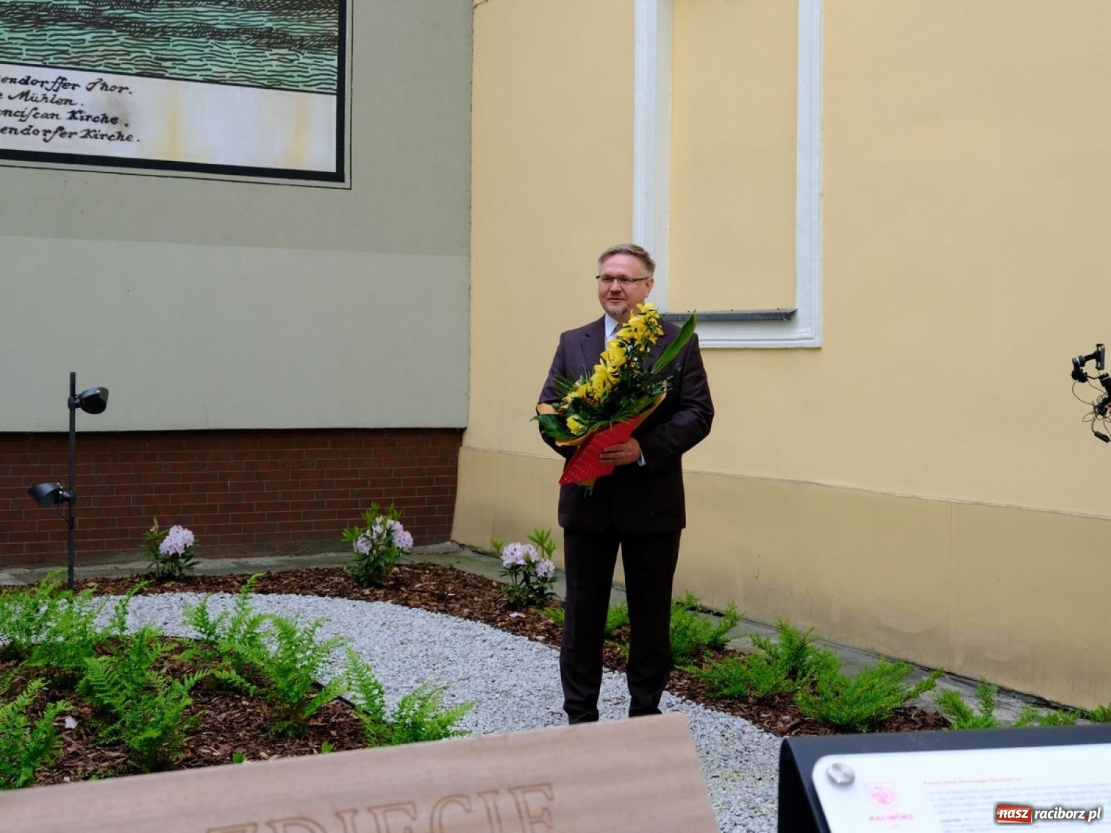 Zdjęcie w galerii na portalu naszraciborz.pl: Kleopatra, wystrzał i rozrywkowe rytmy 6na6. Noc w raciborskim Muzeum [FOTO i WIDEO] wiadomości z regionu